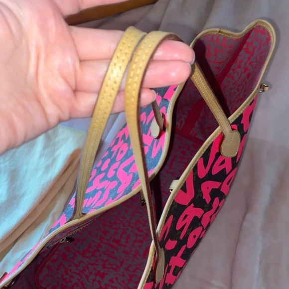 SOLD!!!!!! Louis Vuitton Neverfull GM - Picture 6 of 10